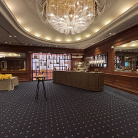 披露宴会場(中)