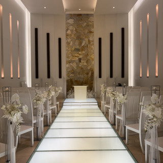 スモークや泡、光の演出ができる
二階にも席がある!