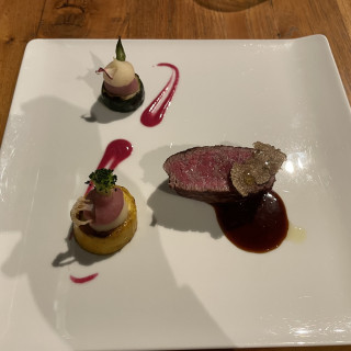 下見でいただいた料理。どれも独創的でおいしかったです。