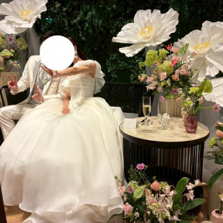 ふわふわの白ドレスとキュートだけど甘すぎない高砂素敵