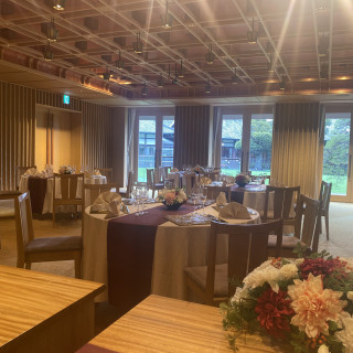 披露宴会場1(高砂からの景色)