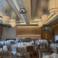 窓のある披露宴会場