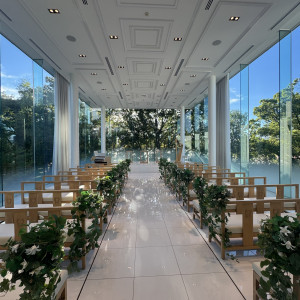 自然光が差し込む美しいチャペル|775212さんのキャッスルガーデン OSAKAの写真(2559722)