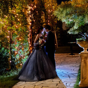 ライトアップされたガーデンで後撮り|775225さんのアーセンティア迎賓館(浜松)/テイクアンドギヴ・ニーズウェディングの写真(2558168)