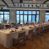 窓が大きくて、明るい雰囲気