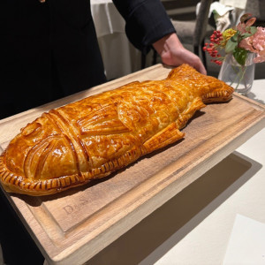 信濃ユキマスのパイ包み焼き。ご当地のものを使っていて、よい|775227さんの星野リゾート 軽井沢ホテルブレストンコートの写真(2558154)