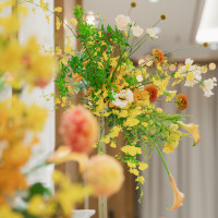 オレンジメインの装花