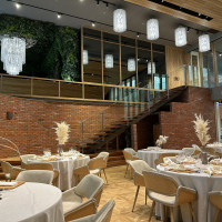 天井が高く開放感があります