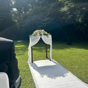 ガーデン挙式時の台|775314さんの旧細川侯爵邸(和敬塾本館・東京都指定有形文化財)の写真(2558878)