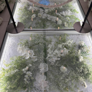 ガラス張りのバージンロード|775334さんのTHE MARCUS SQUARE KOBE(ザ マーカス スクエア 神戸)の写真(2558999)