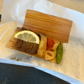 肉料理は宮崎牛ロースへグレードアップしました