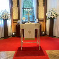 チャペル　自然光が入ります