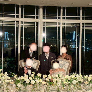 披露宴会場 一面窓で夜景が綺麗