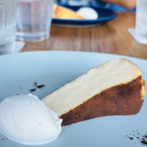 名物のケーキ|775483さんのTHE LUIGANS Spa & Resort(ザ・ルイガンズ.スパ&リゾート)の写真(2559954)