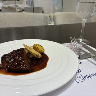 試食会でいただいたステーキです。
とっても美味しかったです。