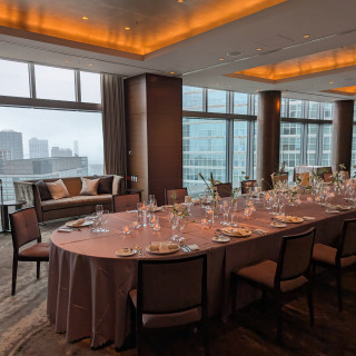 横長のテーブルも設置できるようです。