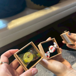 サプライズリングボックスセレモニー|775502さんのTHE BAYSUITE SAKURAJIMA TERRACE（ザベイスイートサクラジマテラス）の写真(2561714)