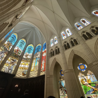 天井が高すぎる、、