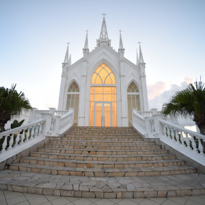 チャペル外観|775647さんのラソール ガーデン・アリビラ クリスティア教会 チュチュリゾートウエディングの写真(2562140)