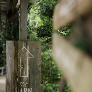 挙式会場へ向かう道の看板