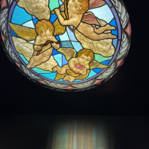 エレベーター内の天井にもステンドグラスと同じような天使の絵|775689さんのカサ・デ・アンジェラの写真(2570576)
