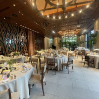 暖かい雰囲気の披露宴会場です