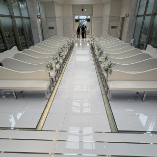 チャペルの新郎新婦目線