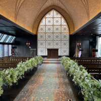 見学の際に是非この絨毯のエピソードを聞いてみてください