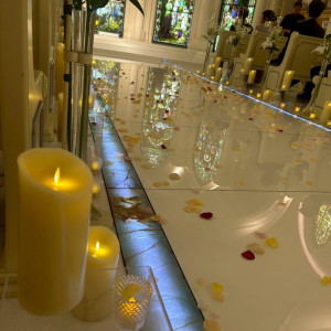 綺麗なステンドグラス|775803さんのセント・ラファエロチャペル東京の写真(2562031)