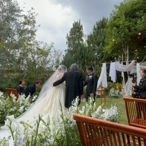 ガーデン挙式。どの写真も映えます|775820さんのザ・リバーサイドテラス広島ツリーズスクエアの写真(2562127)