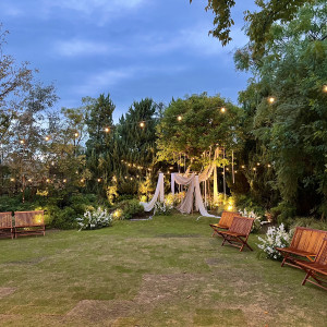 ライトアップもいい雰囲気。布やリボンが風で揺れて素敵でした|775820さんのザ・リバーサイドテラス広島ツリーズスクエアの写真(2562109)