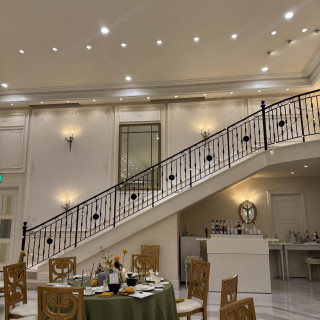 長い階段が特徴的!