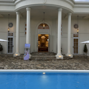 プールが綺麗な外観！|775836さんのアーカンジェル迎賓館（宇都宮）/テイクアンドギヴ・ニーズウェディングの写真(2561774)