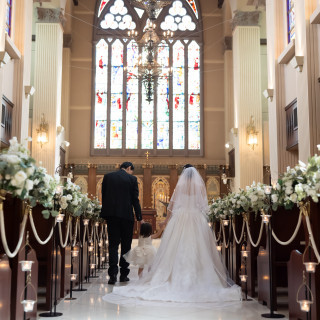 前撮り　3人で手を繋いで