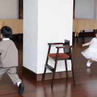 親族のみで子どもたちは会場内自由に過ごし楽しそうでした