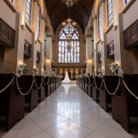 大聖堂は神聖で荘厳な雰囲気です