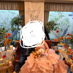 お色直し後の写真
自然光が入りドレスや装飾が映える|775863さんのアルコラッジョ(arcoraggio)の写真(2561875)