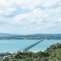 式場から見える古宇利大橋です