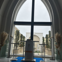 自然光の入るチャペル