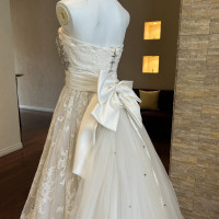 ウェディングドレス後ろ