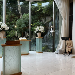 チャペル窓からの景色