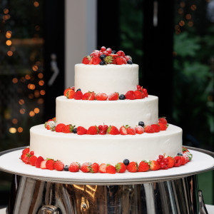 ウェディングケーキ|776015さんの麻布迎賓館/テイクアンドギヴ・ニーズウェディングの写真(2562645)