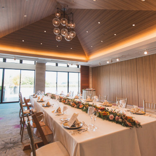 披露宴会場
テーブル装花