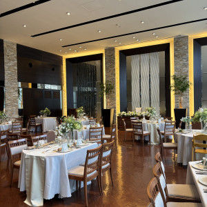 ブラウンを貴重としたアットホームな披露宴会場です|776019さんのBlanc Beige(ブラン:ベージュ)●BRASSグループの写真(2562567)