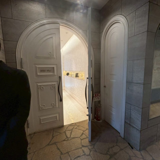 ホワイトロードの出口(近くにトイレあり)