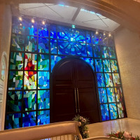 チャペル内のステンドグラス