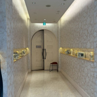 ホワイトロード（新婦＆両親がチャペルに向かう道）