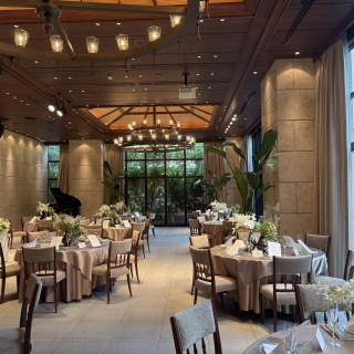 ガーデンを意識した披露宴会場