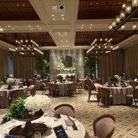 ハーバーを意識した披露宴会場(カーテン締切)