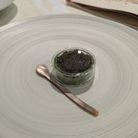 前菜のキャビア（試食）
